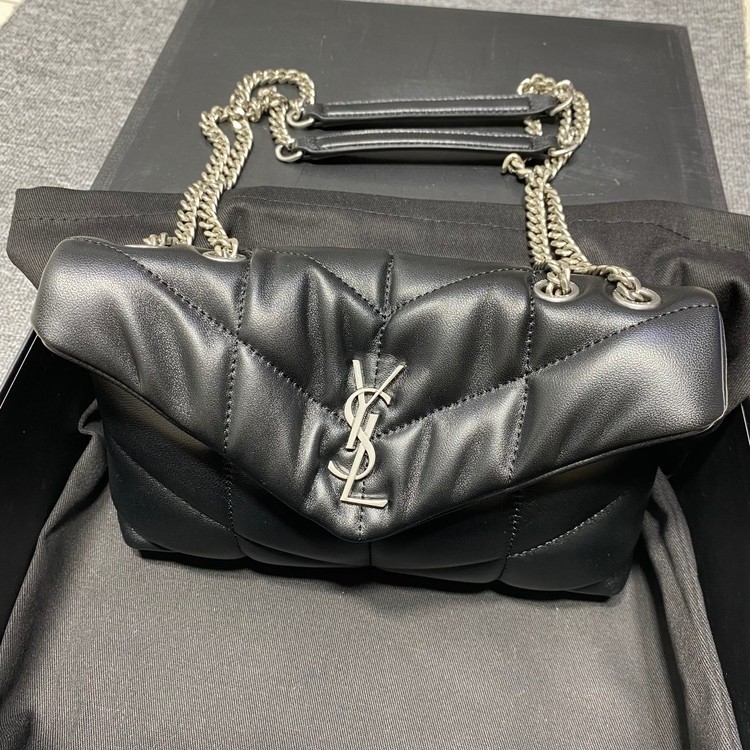 생로랑 YSL 루루 푸퍼 스몰 숄더백 577476